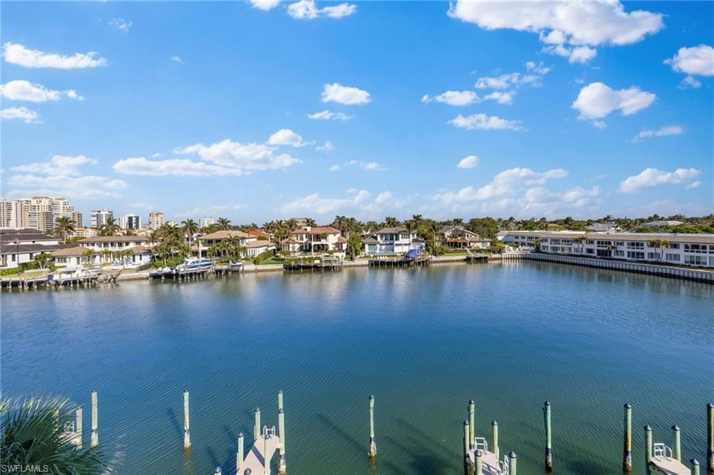 255 Park Shore Dr, Unit 3-341, Naples, FL 34103 Photo