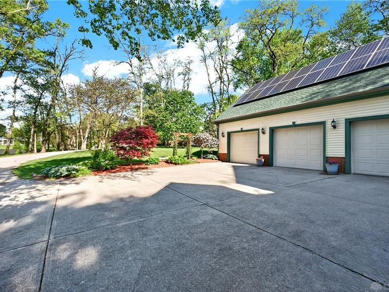 330 S Alpha Bellbrook Road, Beavercreek Township, OH 45305 Photo 5