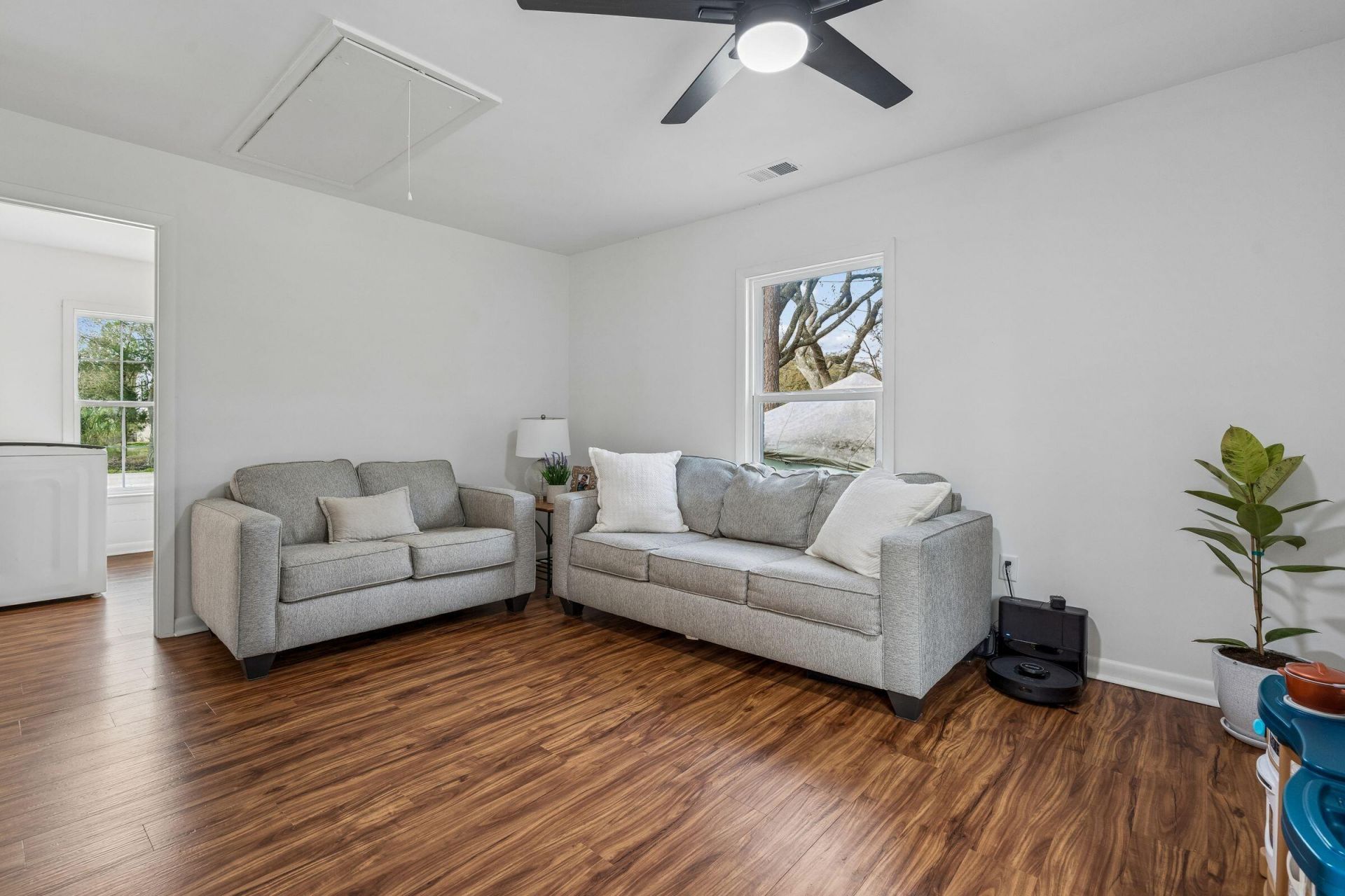 662 Schooner Road Photo 24