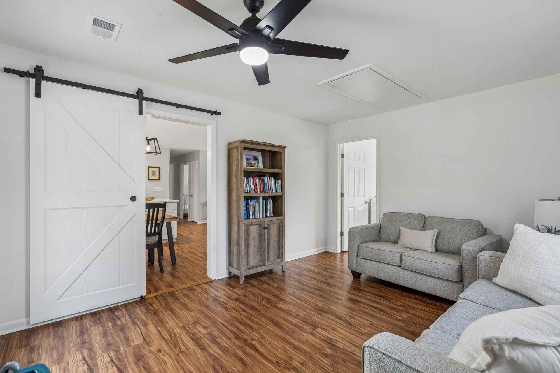 662 Schooner Road Photo 25