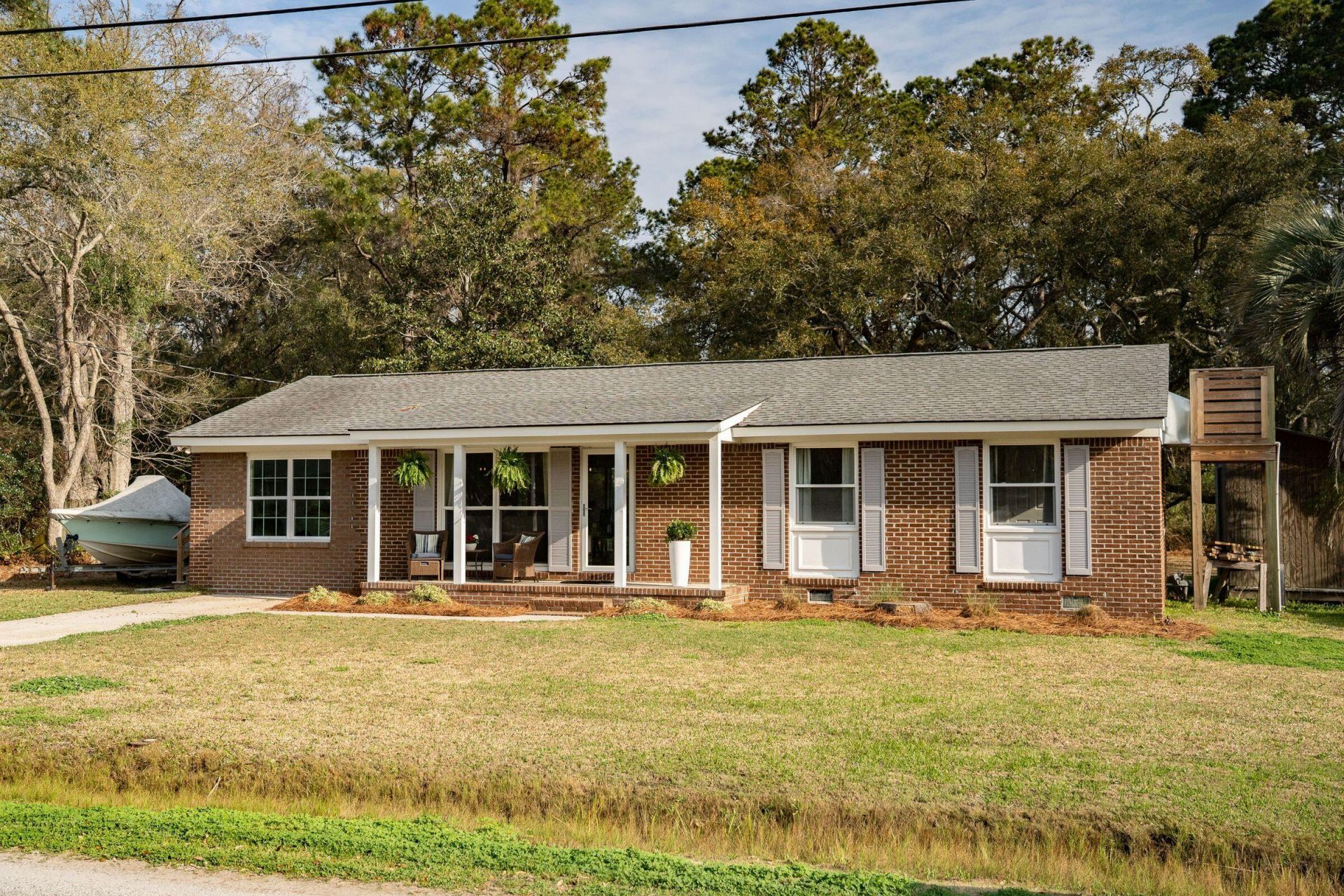 662 Schooner Road Photo 9