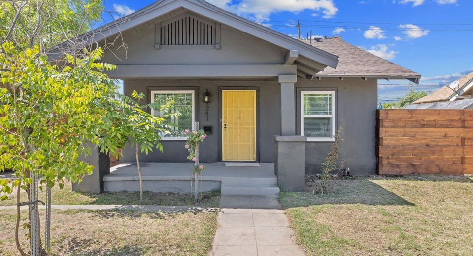 1247 N Ferger Ave, Fresno, CA 93728 Photo