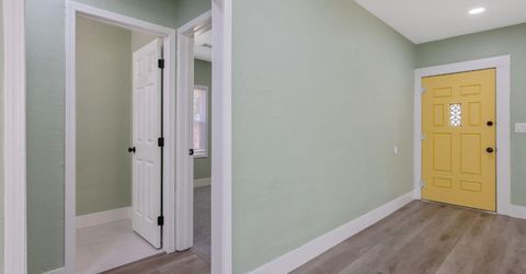 1247 N Ferger Ave, Fresno, CA 93728 Photo