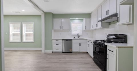 1247 N Ferger Ave, Fresno, CA 93728 Photo