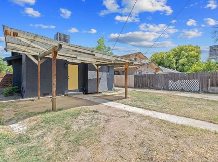 1247 N Ferger Ave, Fresno, CA 93728 Photo