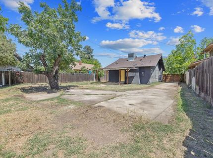 1247 N Ferger Ave, Fresno, CA 93728 Photo