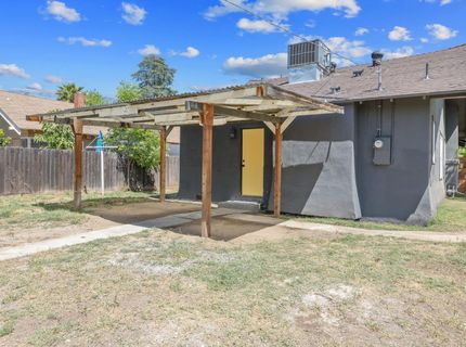 1247 N Ferger Ave, Fresno, CA 93728 Photo