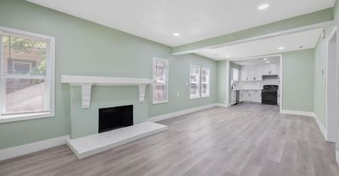 1247 N Ferger Ave, Fresno, CA 93728 Photo