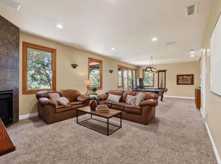 7021 Horseshoe Bar Rd, Loomis, CA 95650 Photo