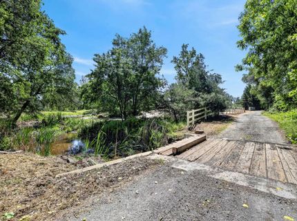 7021 Horseshoe Bar Rd, Loomis, CA 95650 Photo