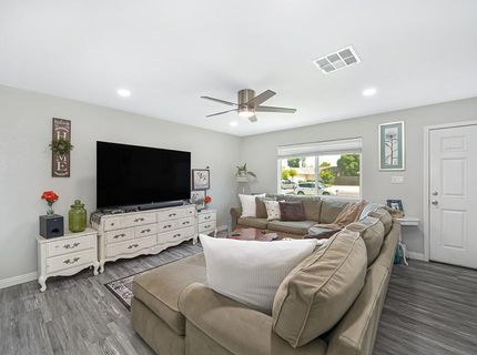 10425 Mills Tower Dr, Rancho Cordova, CA 95670 Photo