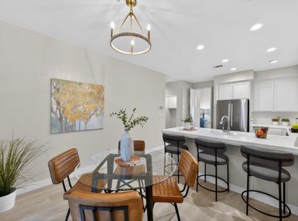 982 South Beach Dr, Sacramento, CA 95831 Photo