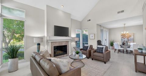 982 South Beach Dr, Sacramento, CA 95831 Photo