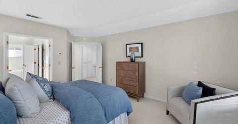 982 South Beach Dr, Sacramento, CA 95831 Photo