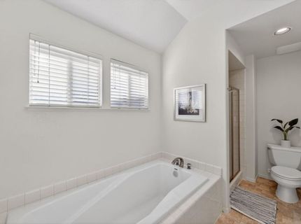 982 South Beach Dr, Sacramento, CA 95831 Photo