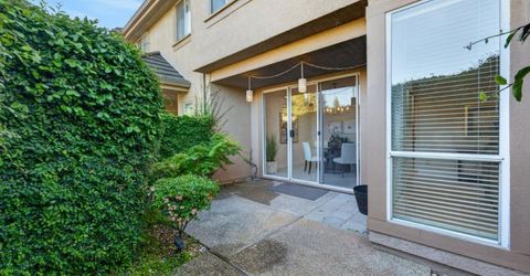 982 South Beach Dr, Sacramento, CA 95831 Photo