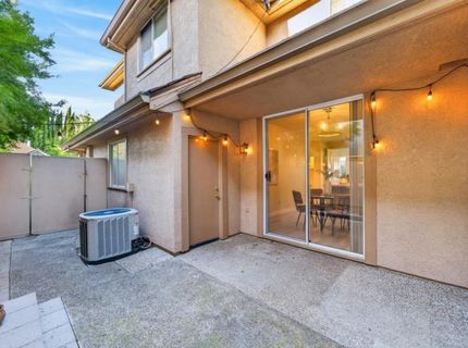 982 South Beach Dr, Sacramento, CA 95831 Photo