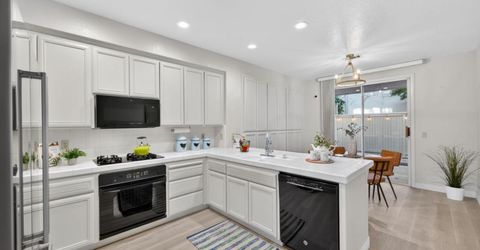 982 South Beach Dr, Sacramento, CA 95831 Photo