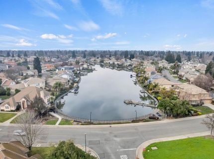 982 South Beach Dr, Sacramento, CA 95831 Photo
