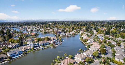 982 South Beach Dr, Sacramento, CA 95831 Photo