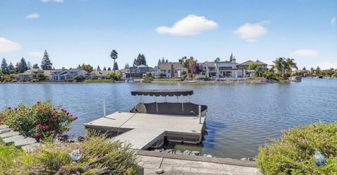 982 South Beach Dr, Sacramento, CA 95831 Photo