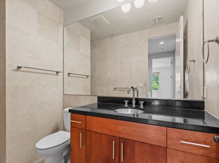 2025 S St #202, Unit 202, Sacramento, CA 95811 Photo