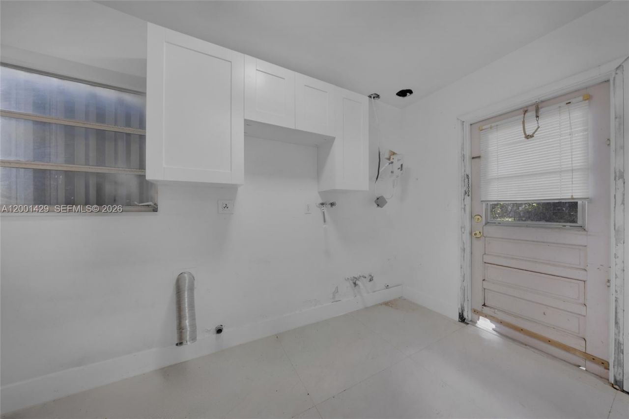 1320 NW 72nd Ave, Plantation, FL 33313 Photo