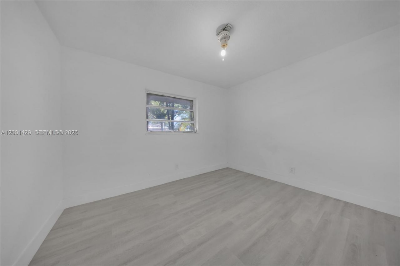 1320 NW 72nd Ave, Plantation, FL 33313 Photo