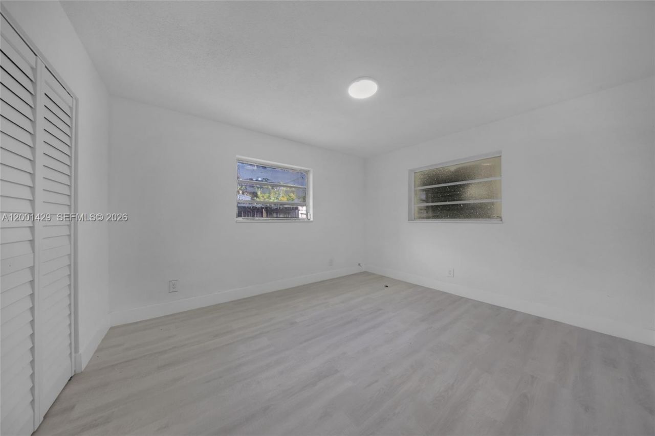 1320 NW 72nd Ave, Plantation, FL 33313 Photo