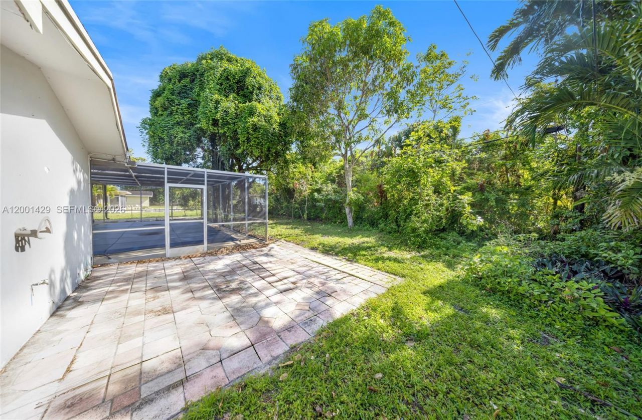 1320 NW 72nd Ave, Plantation, FL 33313 Photo