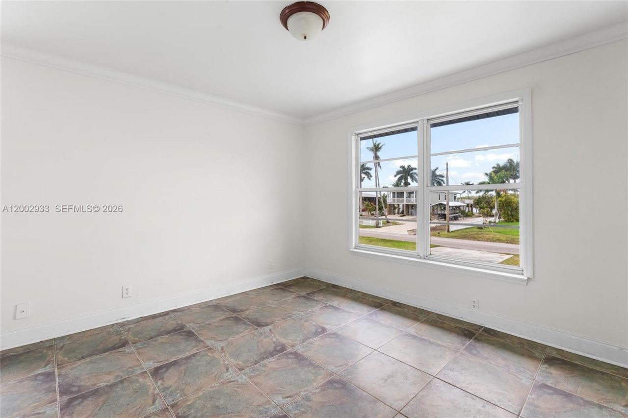301 Allen Ave, Everglades City, FL 34139 Photo