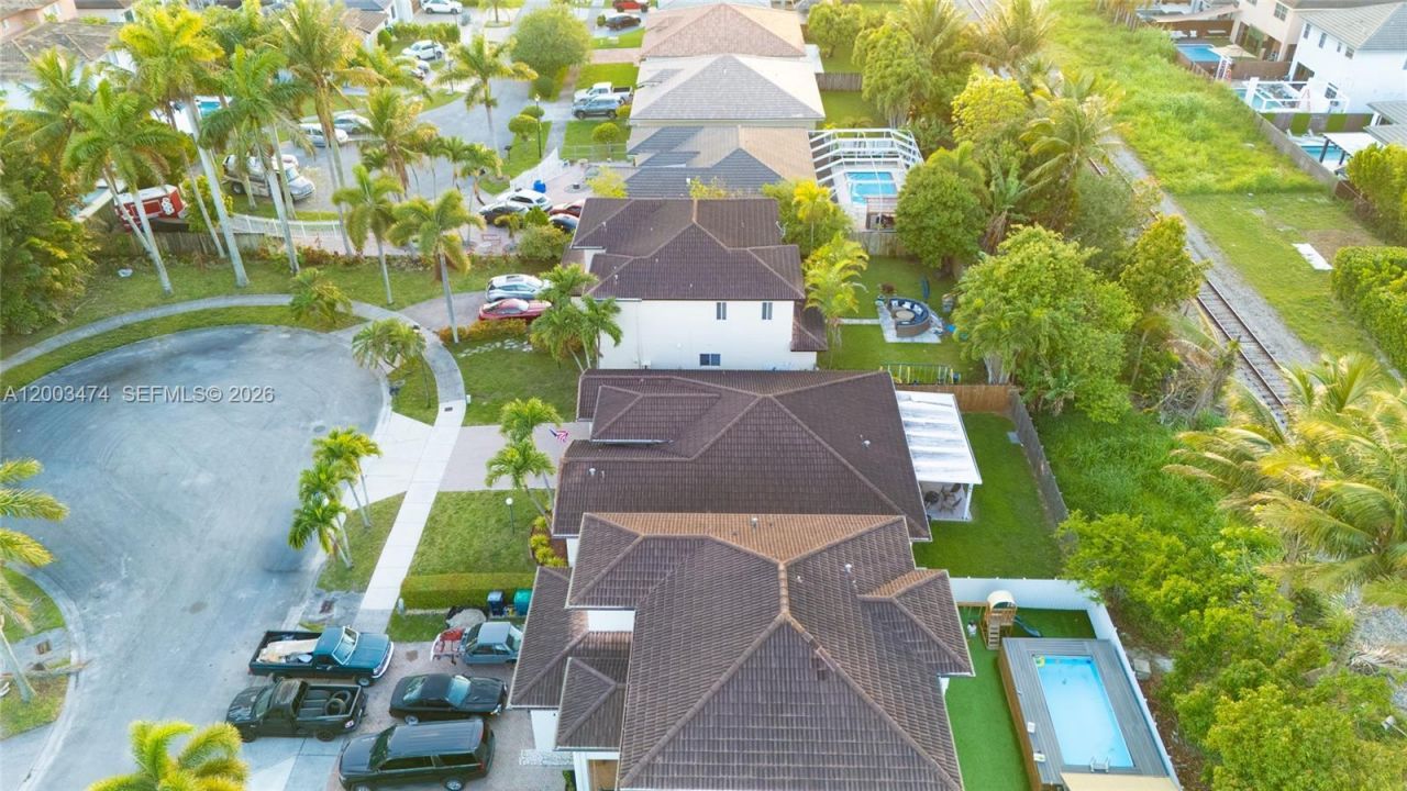 15893 SW 138th Ter , Miami, FL 33196 Photo