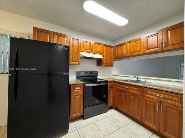 4033 Lakeside Dr, Unit 4033, Tamarac, FL 33319