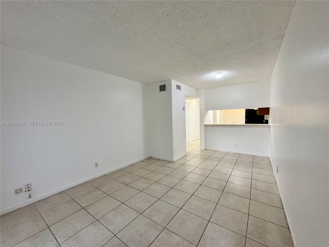 4033 Lakeside Dr, Unit 4033, Tamarac, FL 33319 Photo