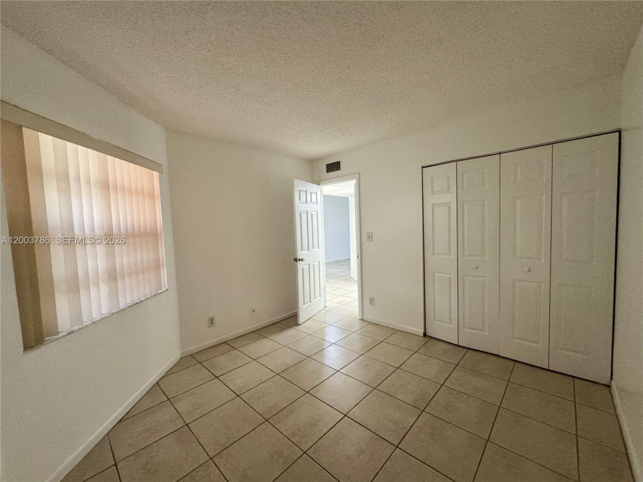 4033 Lakeside Dr, Unit 4033, Tamarac, FL 33319 Photo