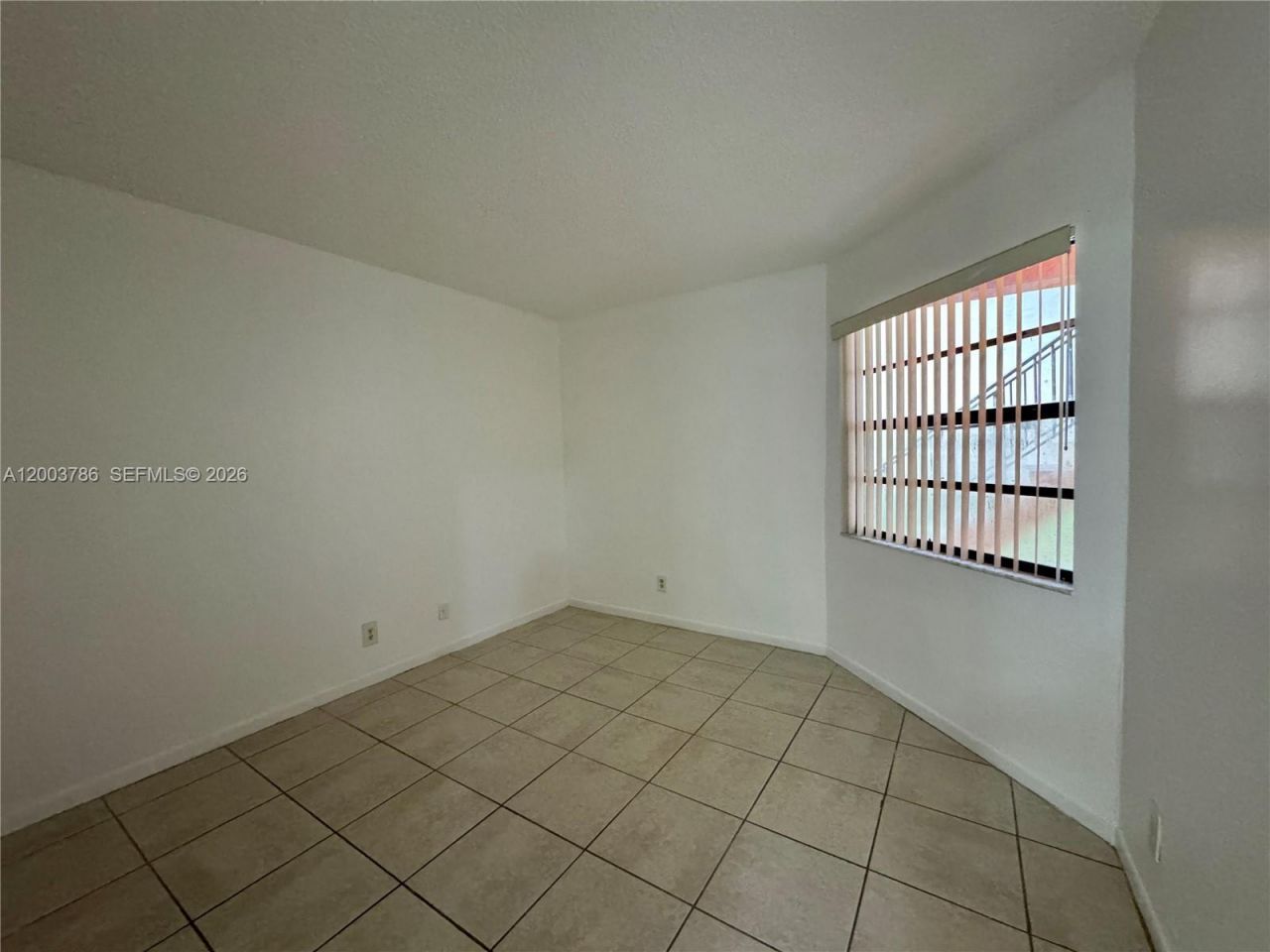4033 Lakeside Dr, Unit 4033, Tamarac, FL 33319 Photo