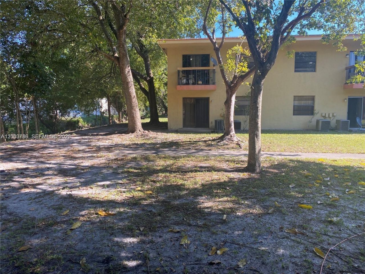 4033 Lakeside Dr, Unit 4033, Tamarac, FL 33319 Photo