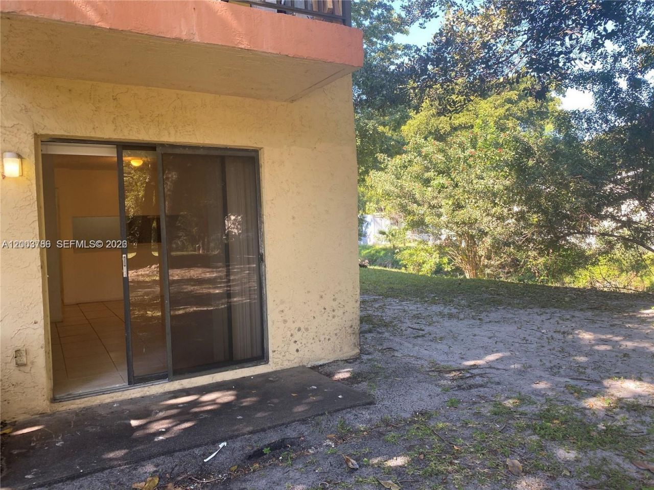 4033 Lakeside Dr, Unit 4033, Tamarac, FL 33319 Photo