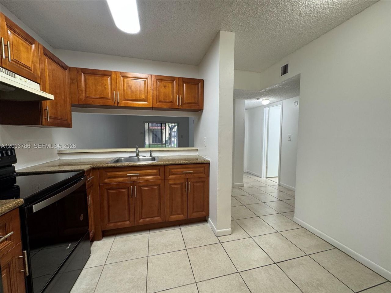 4033 Lakeside Dr, Unit 4033, Tamarac, FL 33319 Photo