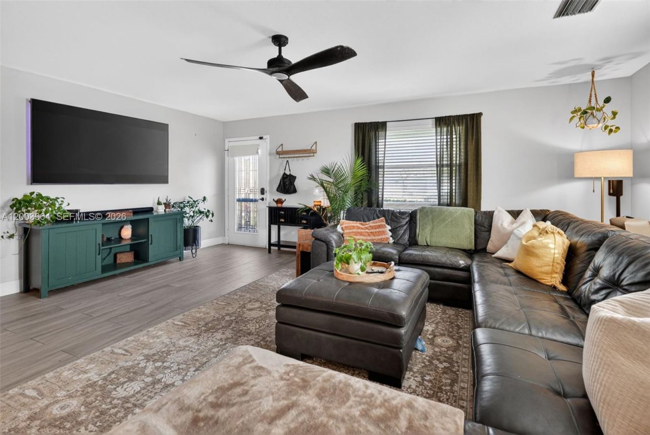 219 E Whitney Dr, Jupiter, FL 33458 Photo