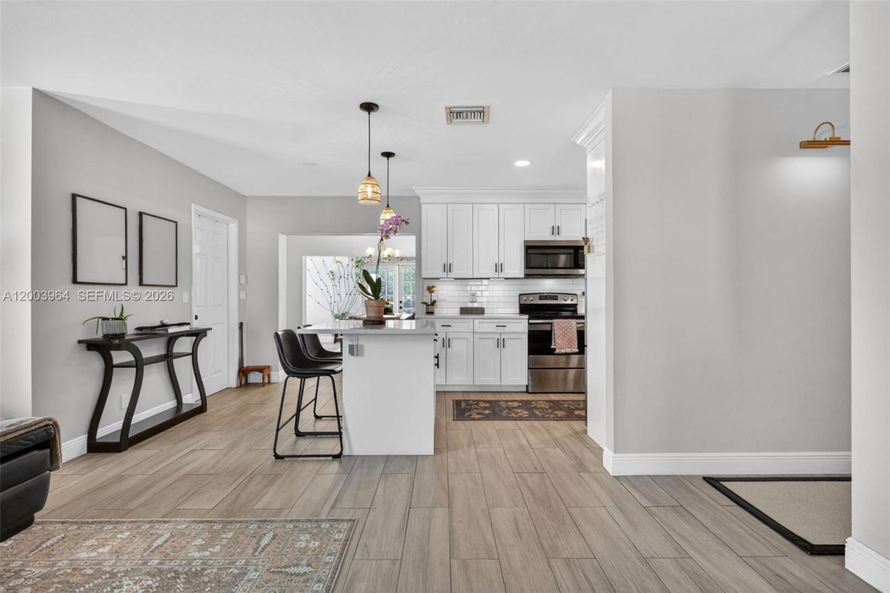 219 E Whitney Dr, Jupiter, FL 33458 Photo