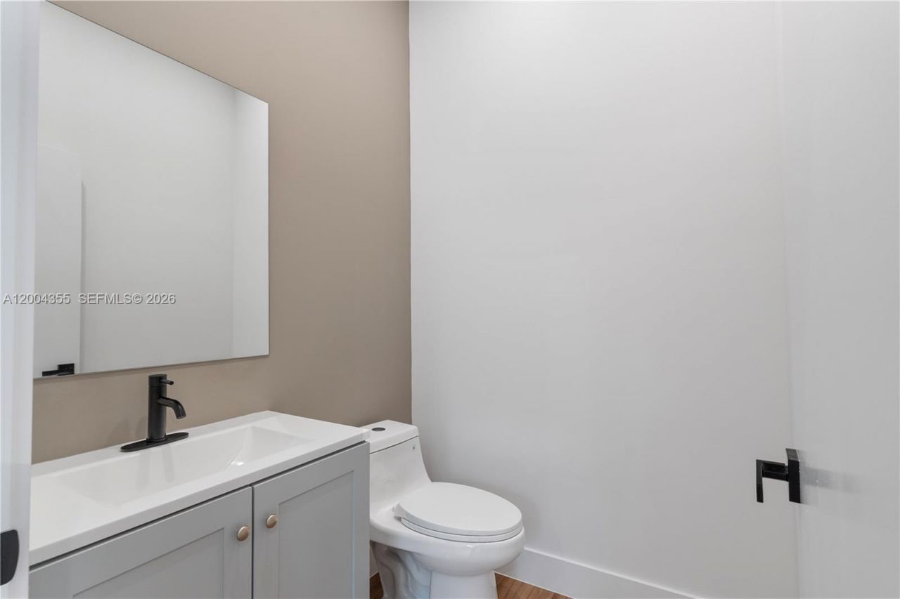 4518 NW 4 St , Miami, FL 33126 Photo