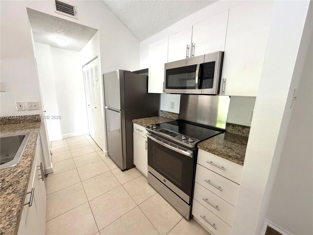 15771 SW 104th Ter, Unit 301, Miami, FL 33196 Photo