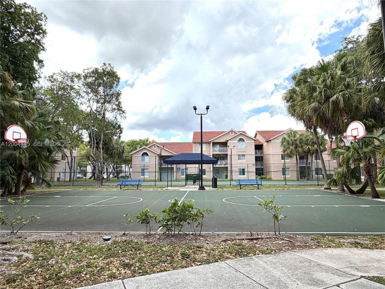 15771 SW 104th Ter, Unit 301, Miami, FL 33196 Photo
