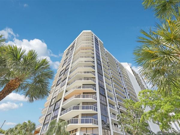 3640 Yacht Club Dr , Unit 1007, Aventura, FL 33180