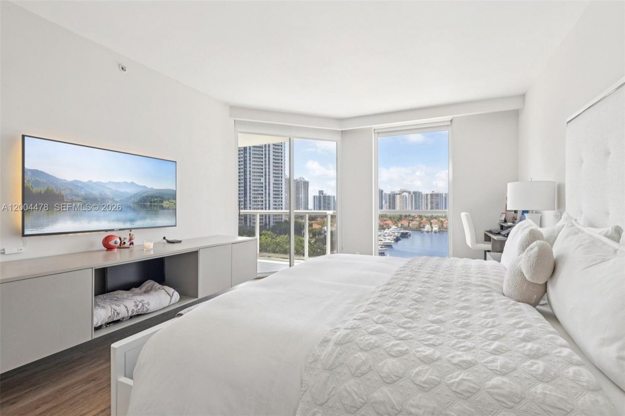 3640 Yacht Club Dr , Unit 1007, Aventura, FL 33180 Photo