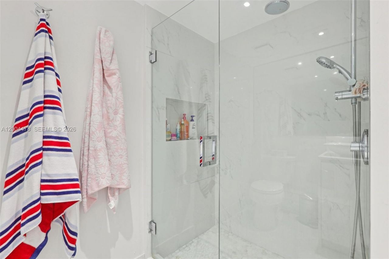 3640 Yacht Club Dr , Unit 1007, Aventura, FL 33180 Photo