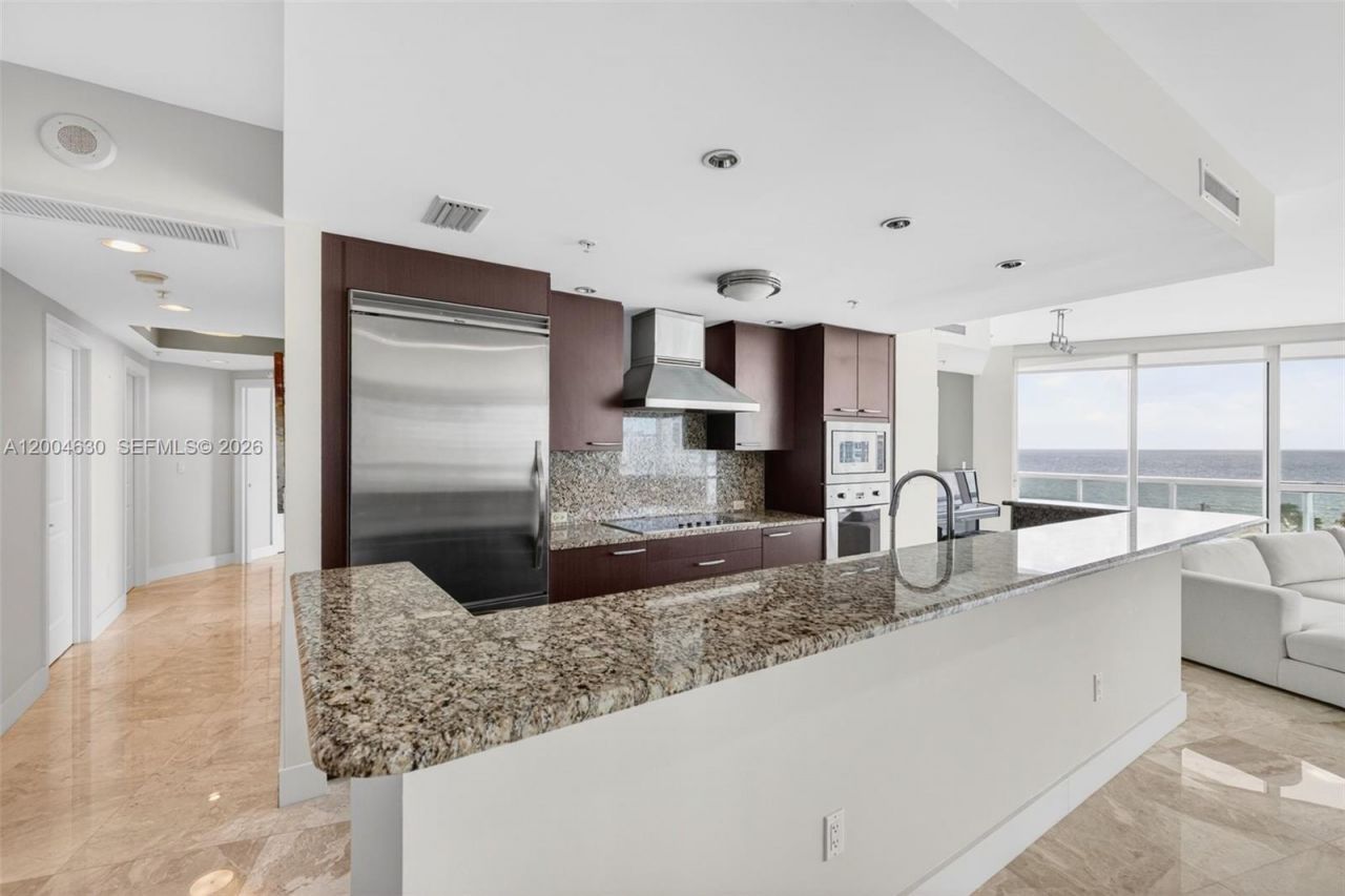 1 N Ocean Blvd, Unit 806, Pompano Beach, FL 33062 Photo