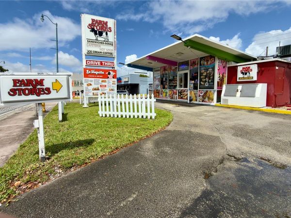 8th St , Miami, FL 33134