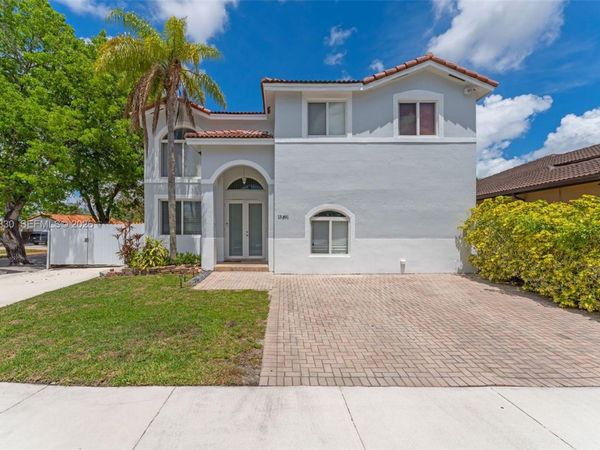 13891 SW 39th Ter , Miami, FL 33175